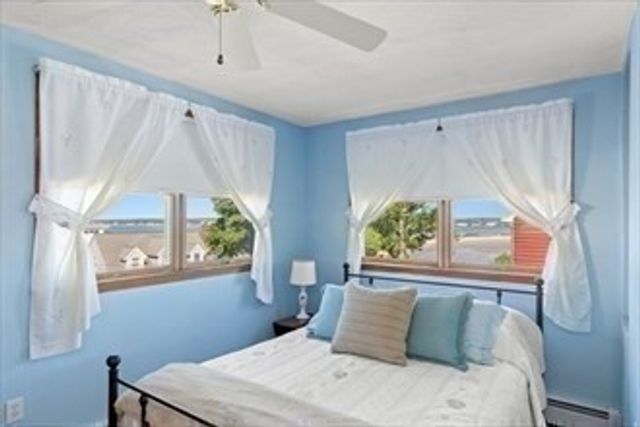 16 Simmons Rd, Nahant, MA 01908