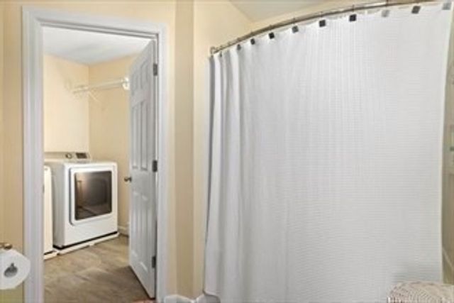 16 Simmons Rd, Nahant, MA 01908