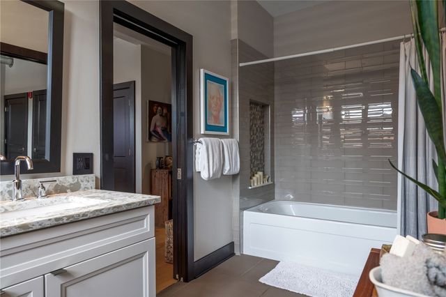 4041 Liberty Ave 400, Lawrenceville, PA 15224
