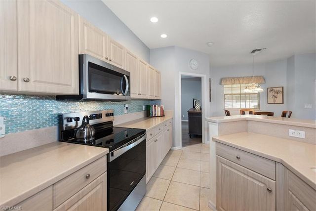 20068 Lake Vista Cir N Apt 4, Lehigh Acres, FL 33936