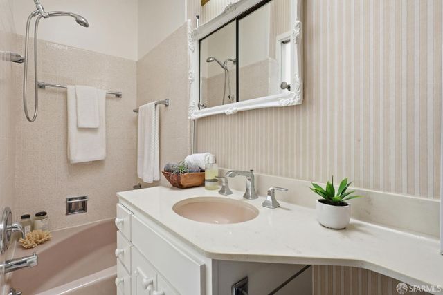 246 El Camino Del Mar Street, San Francisco, CA 94121