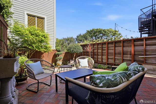 246 El Camino Del Mar Street, San Francisco, CA 94121