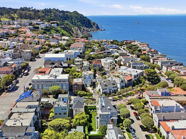 246 El Camino Del Mar Street, San Francisco, CA 94121