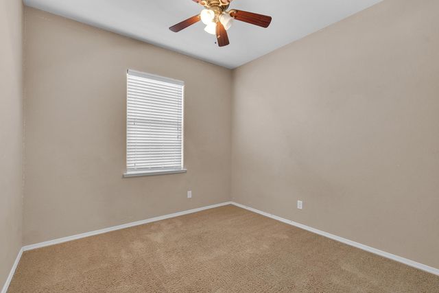 3689 W Black Walnut Lane, Fresno, CA 93711