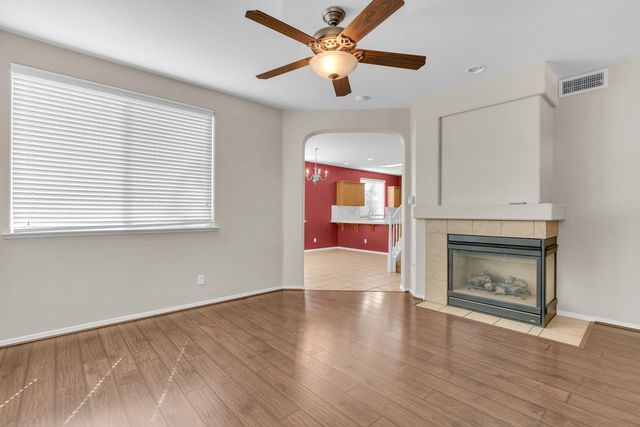 3689 W Black Walnut Lane, Fresno, CA 93711