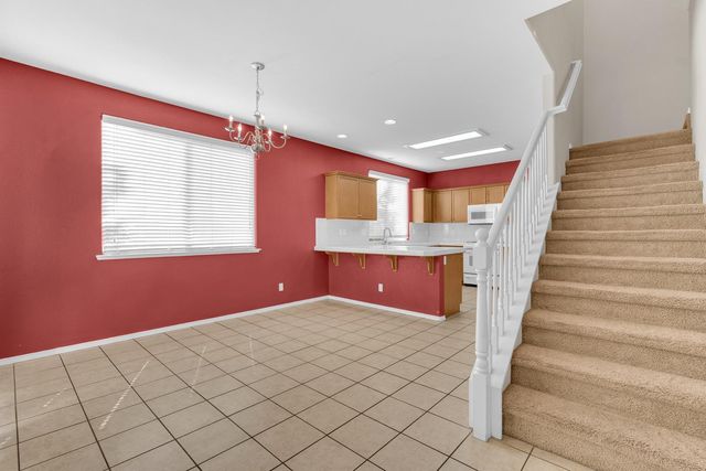 3689 W Black Walnut Lane, Fresno, CA 93711