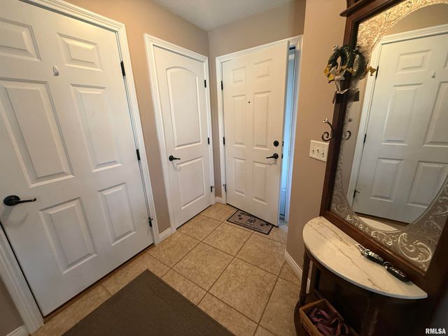1116 DIXON Street, Washington, IL 61571