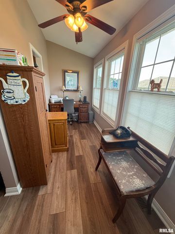 1116 DIXON Street, Washington, IL 61571