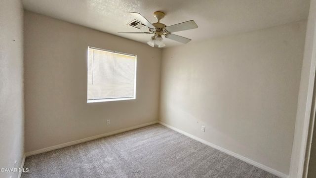 9113 Catalpa Avenue, California City, CA 93505