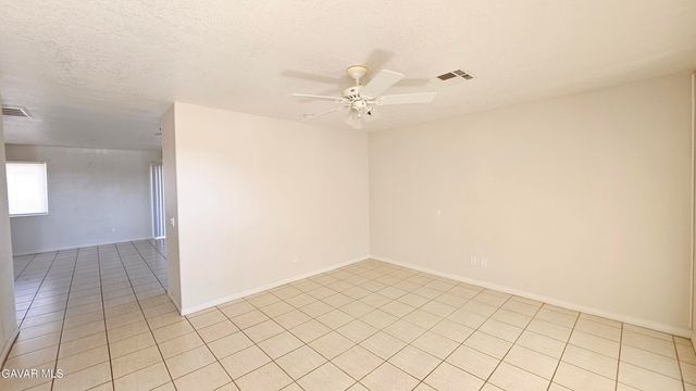 9113 Catalpa Avenue, California City, CA 93505