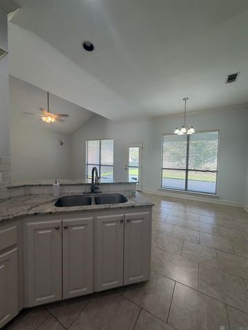 9013 Lag Tee Ct, Baton Rouge, LA 70810