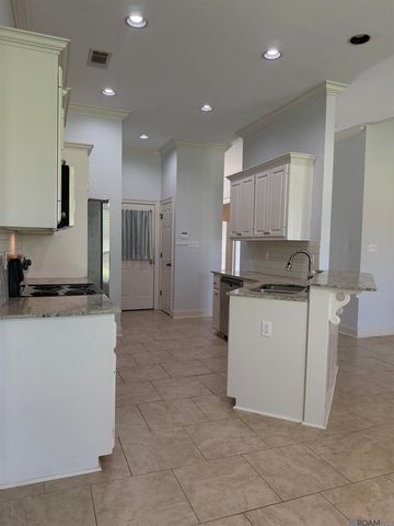 9013 Lag Tee Ct, Baton Rouge, LA 70810