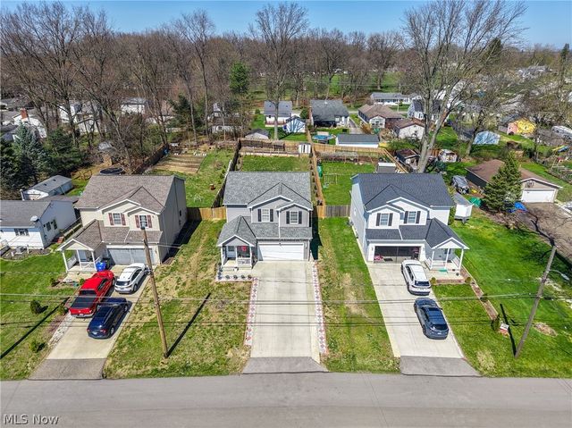 537 Magnolia Avenue, Cuyahoga Falls, OH 44221