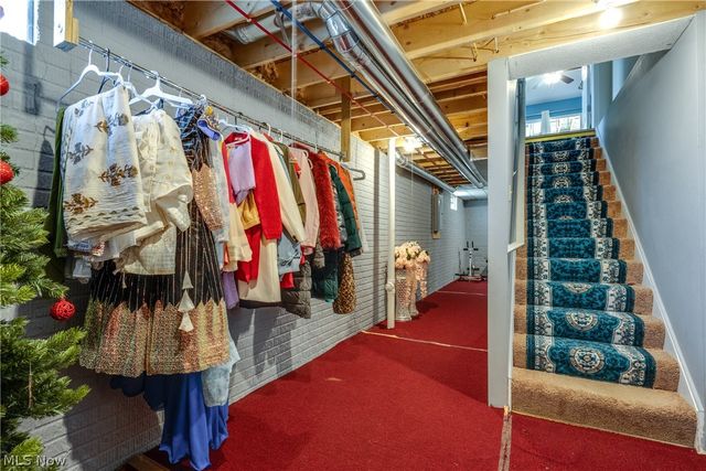 537 Magnolia Avenue, Cuyahoga Falls, OH 44221