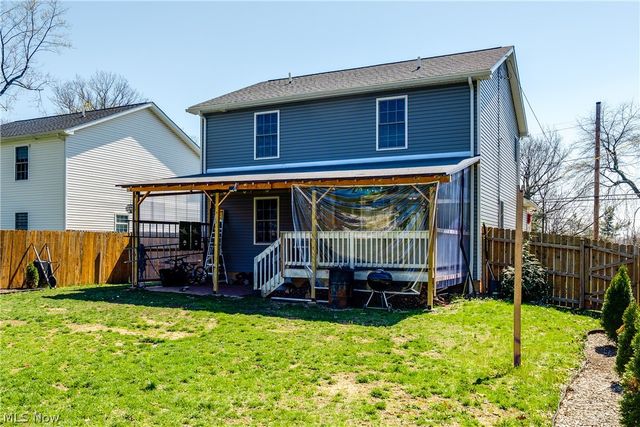 537 Magnolia Avenue, Cuyahoga Falls, OH 44221