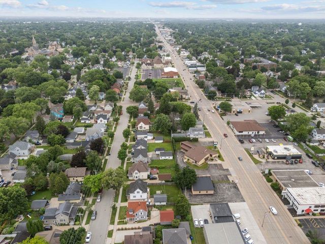 518 E SUMMER STREET, Appleton, WI 54911