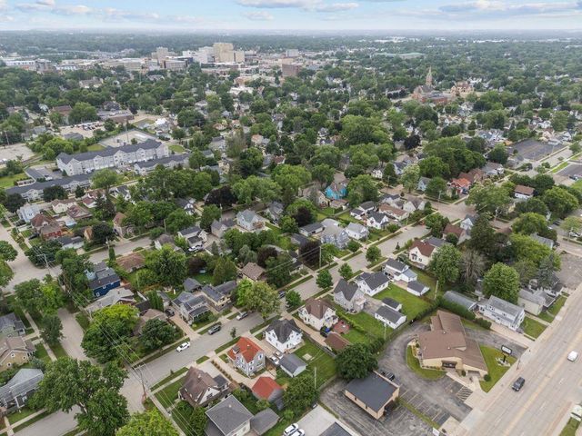 518 E SUMMER STREET, Appleton, WI 54911