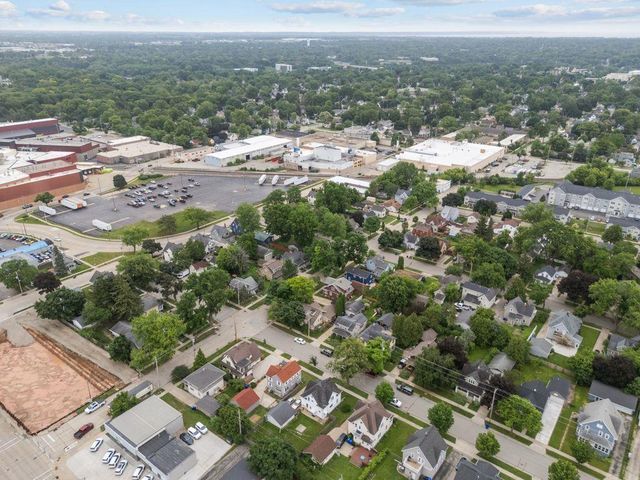 518 E SUMMER STREET, Appleton, WI 54911