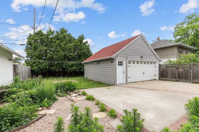 518 E SUMMER STREET, Appleton, WI 54911