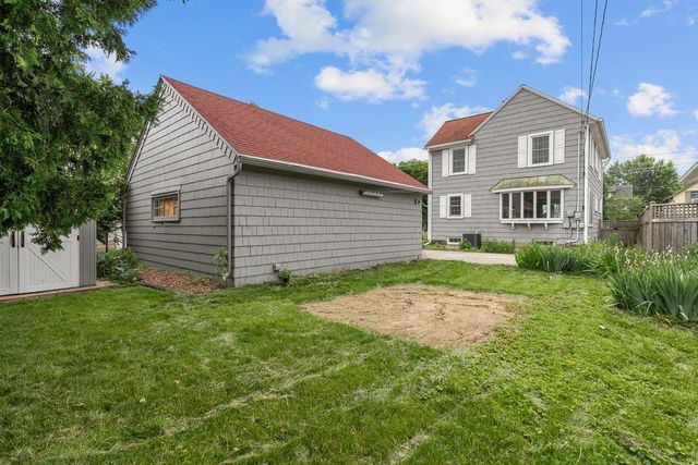 518 E SUMMER STREET, Appleton, WI 54911