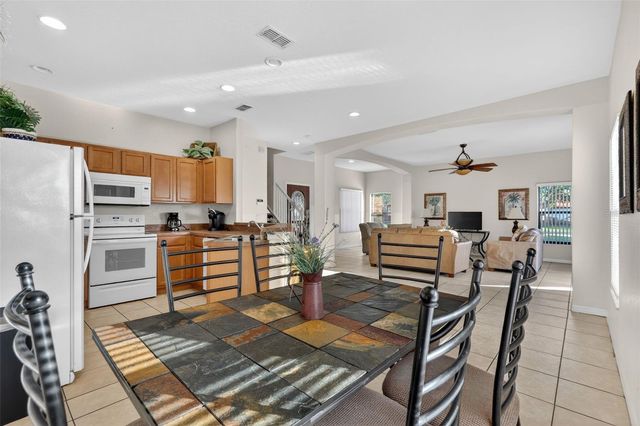 126 SUMMER PLACE LOOP, Clermont, FL 34714