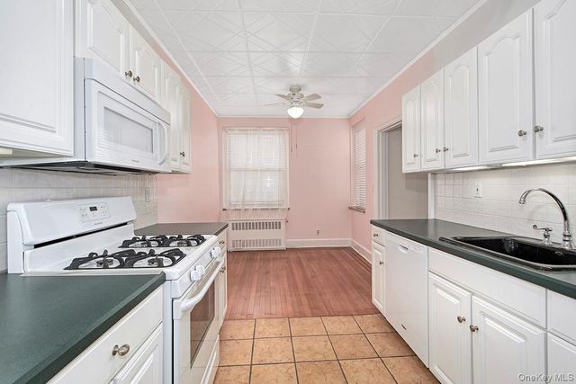 16 N Chatsworth Avenue 311, Larchmont, NY 10538