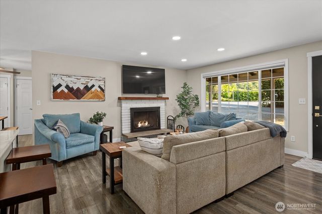 2923 193rd Place SE, Bothell, WA 98012