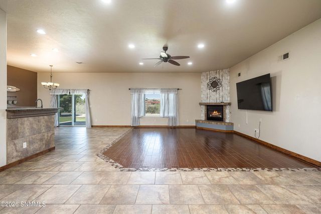 2599 Sandhill Road, Las Cruces, NM 88012