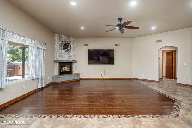 2599 Sandhill Road, Las Cruces, NM 88012