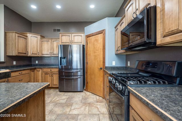 2599 Sandhill Road, Las Cruces, NM 88012