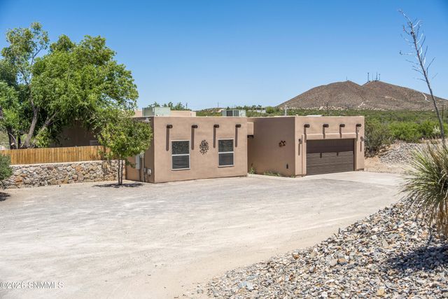 2599 Sandhill Road, Las Cruces, NM 88012