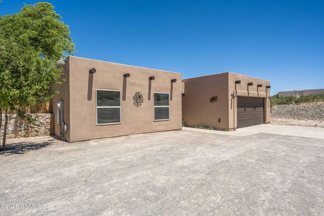 2599 Sandhill Road, Las Cruces, NM 88012
