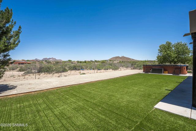 2599 Sandhill Road, Las Cruces, NM 88012