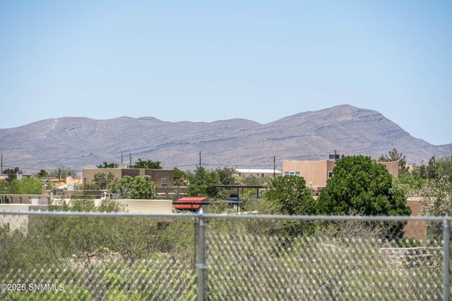 2599 Sandhill Road, Las Cruces, NM 88012