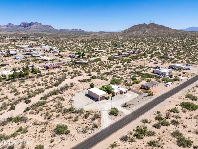2599 Sandhill Road, Las Cruces, NM 88012