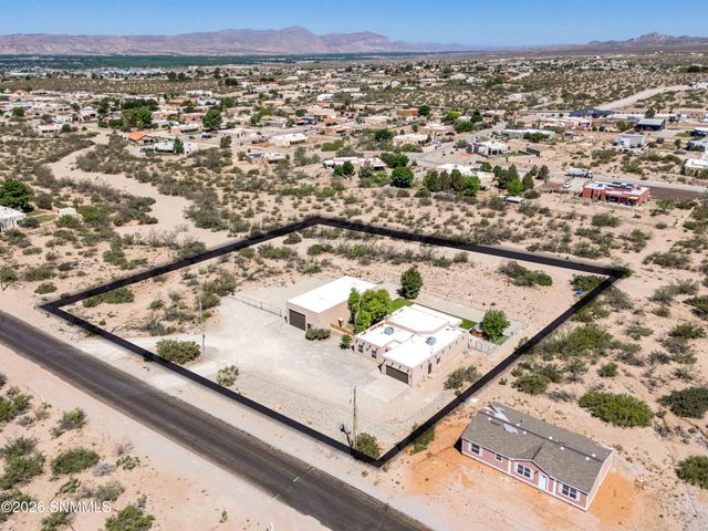 2599 Sandhill Road, Las Cruces, NM 88012