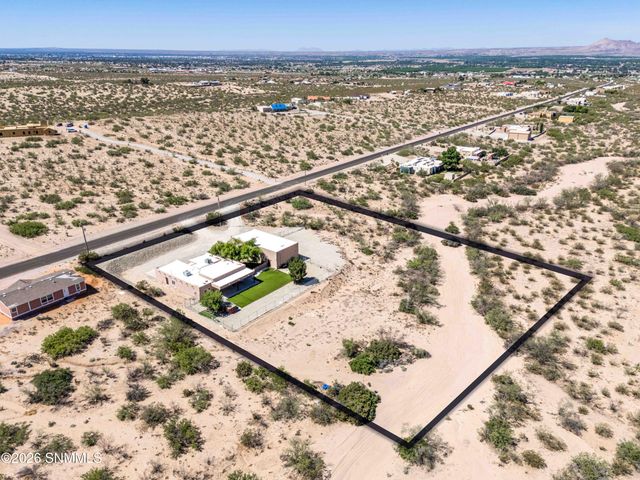 2599 Sandhill Road, Las Cruces, NM 88012