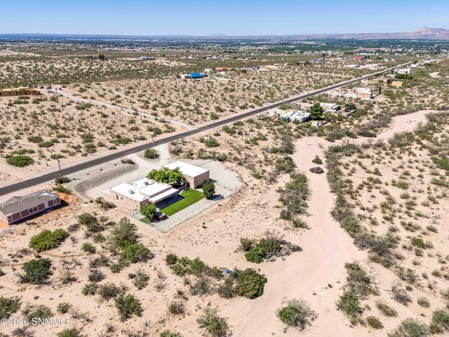 2599 Sandhill Road, Las Cruces, NM 88012