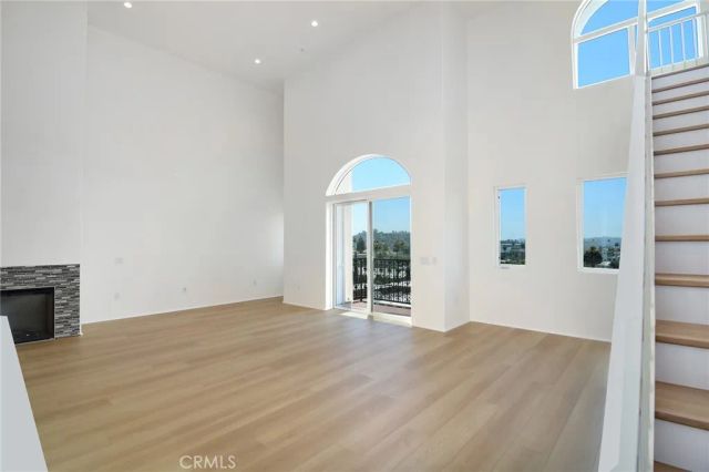124 W Colorado 502, Glendale, CA 91204