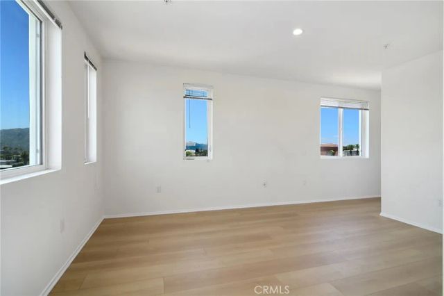 124 W Colorado 502, Glendale, CA 91204