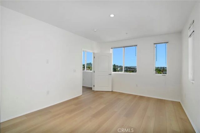 124 W Colorado 502, Glendale, CA 91204