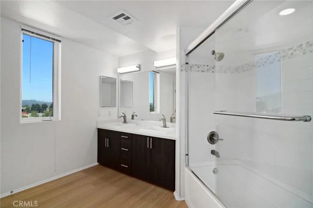 124 W Colorado 502, Glendale, CA 91204