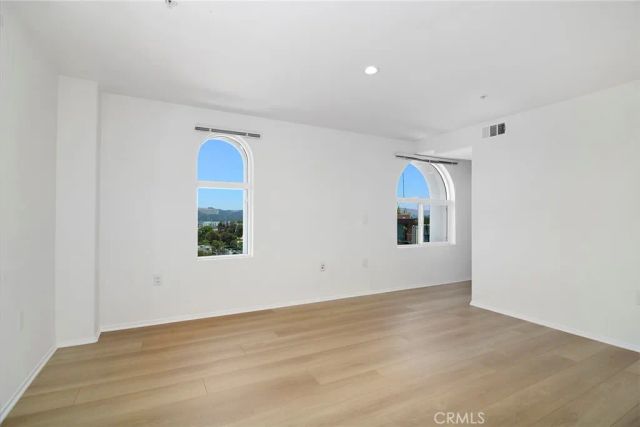 124 W Colorado 502, Glendale, CA 91204