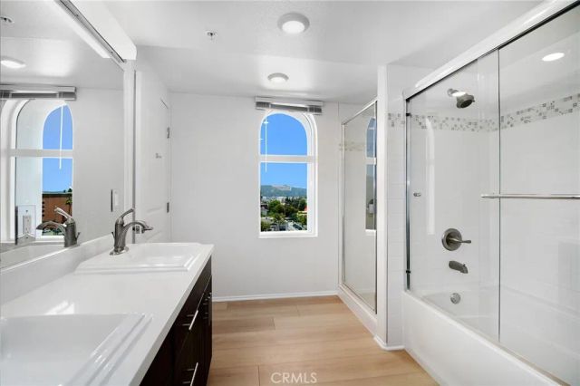 124 W Colorado 502, Glendale, CA 91204