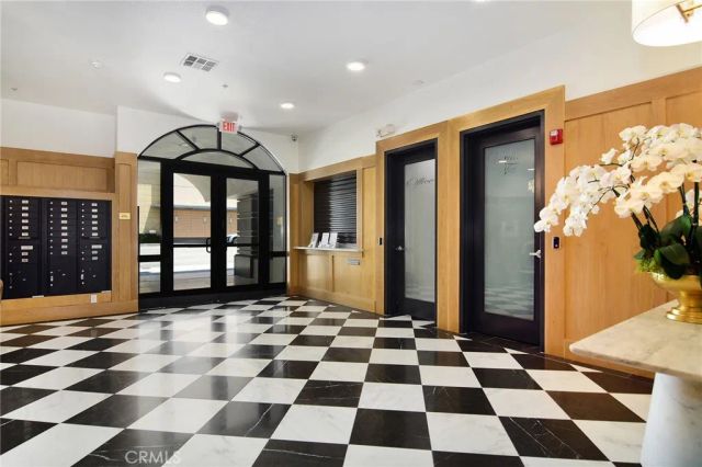 124 W Colorado 502, Glendale, CA 91204