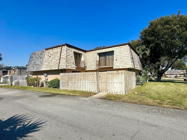 230 Lake Arbor Drive, Palm Springs, FL 33461