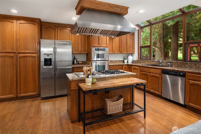 2048 213th Avenue NE, Sammamish, WA 88074