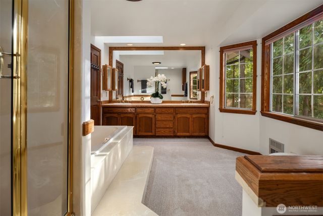 2048 213th Avenue NE, Sammamish, WA 88074