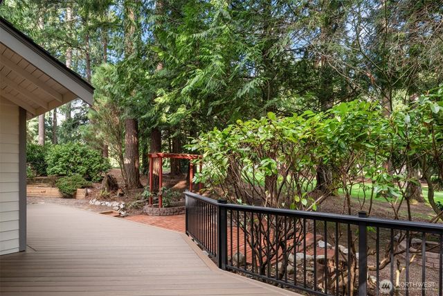 2048 213th Avenue NE, Sammamish, WA 88074