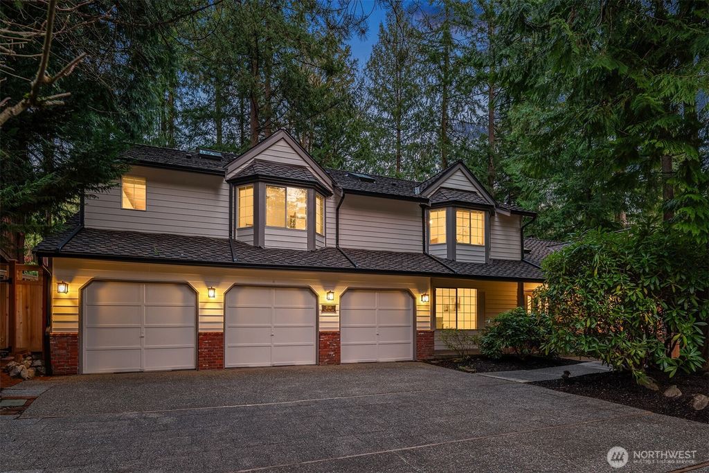 2048 213th Avenue NE, Sammamish, WA 88074